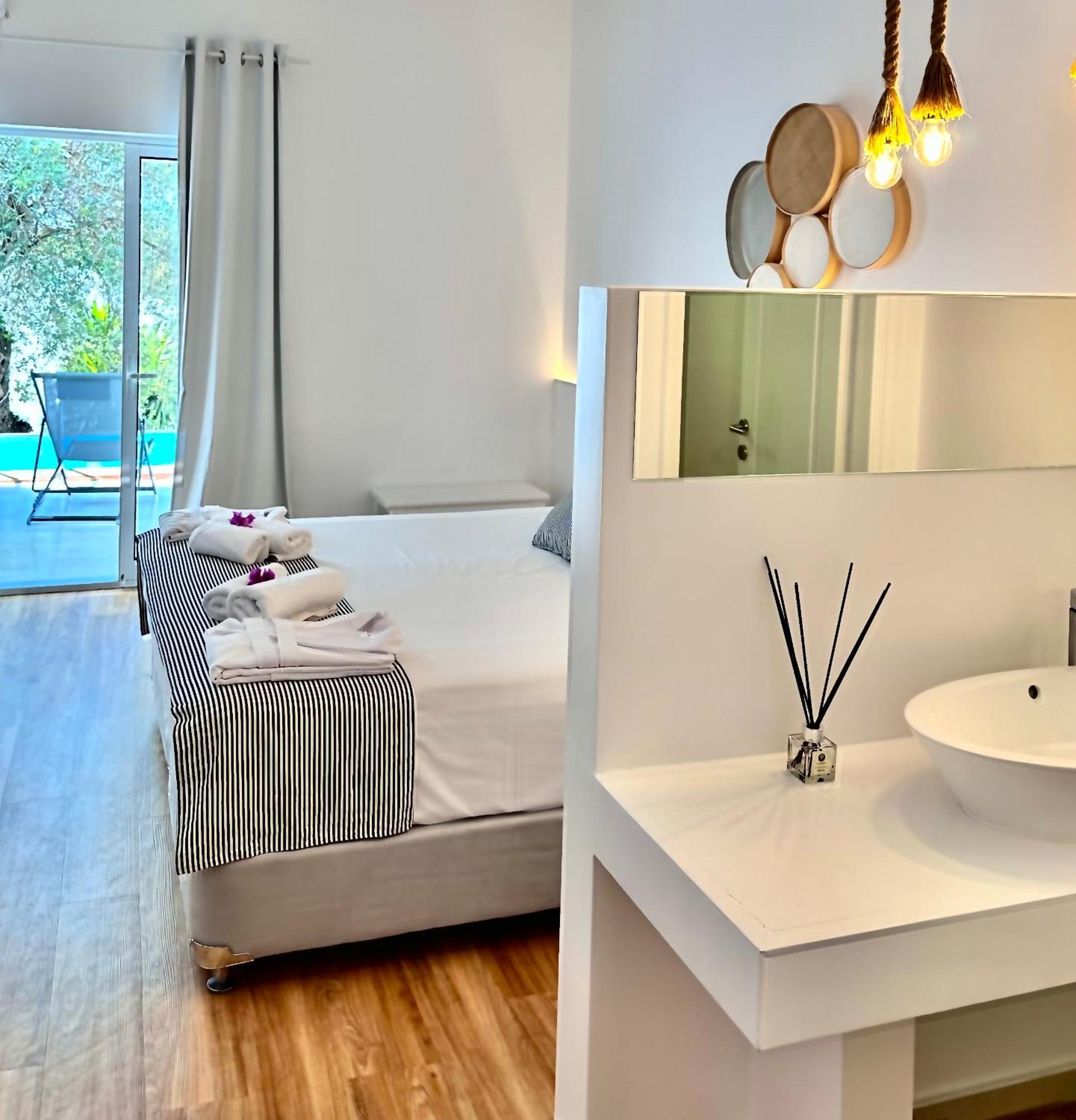 Mr And Mrs White Corfu Couples Retreat Adults Only Hotell Akharávi Eksteriør bilde